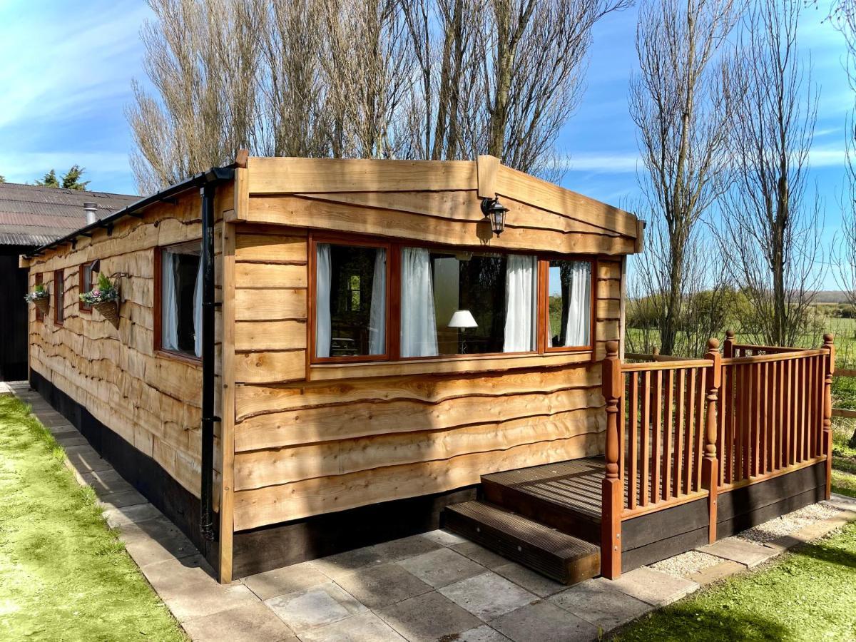 Poplar Lodge Log Caravan Kirkby on Bain Eksteriør billede